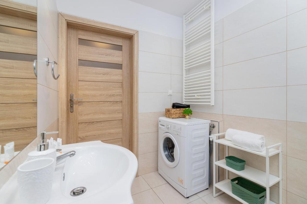 Bunscha Apartment Debniki Cracow By Noclegi Renters Krakow Dış mekan fotoğraf